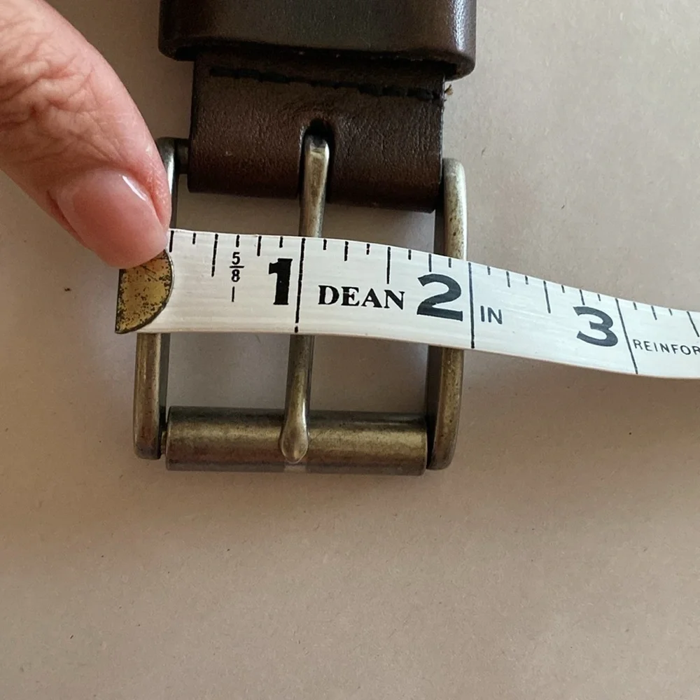 Fossil Belt Mens Brown leather distressed casual silver tone buckle Minimalist